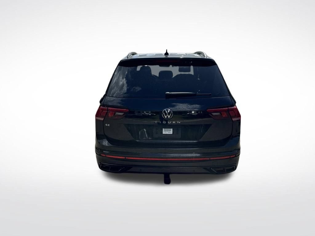 Used 2024 Volkswagen Tiguan SE R-Line FWD image 7