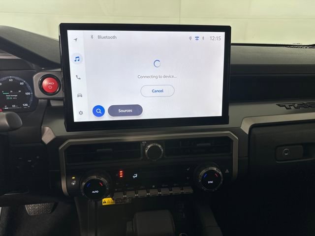 Used 2025 Toyota Tacoma TRD Off-Road image 21