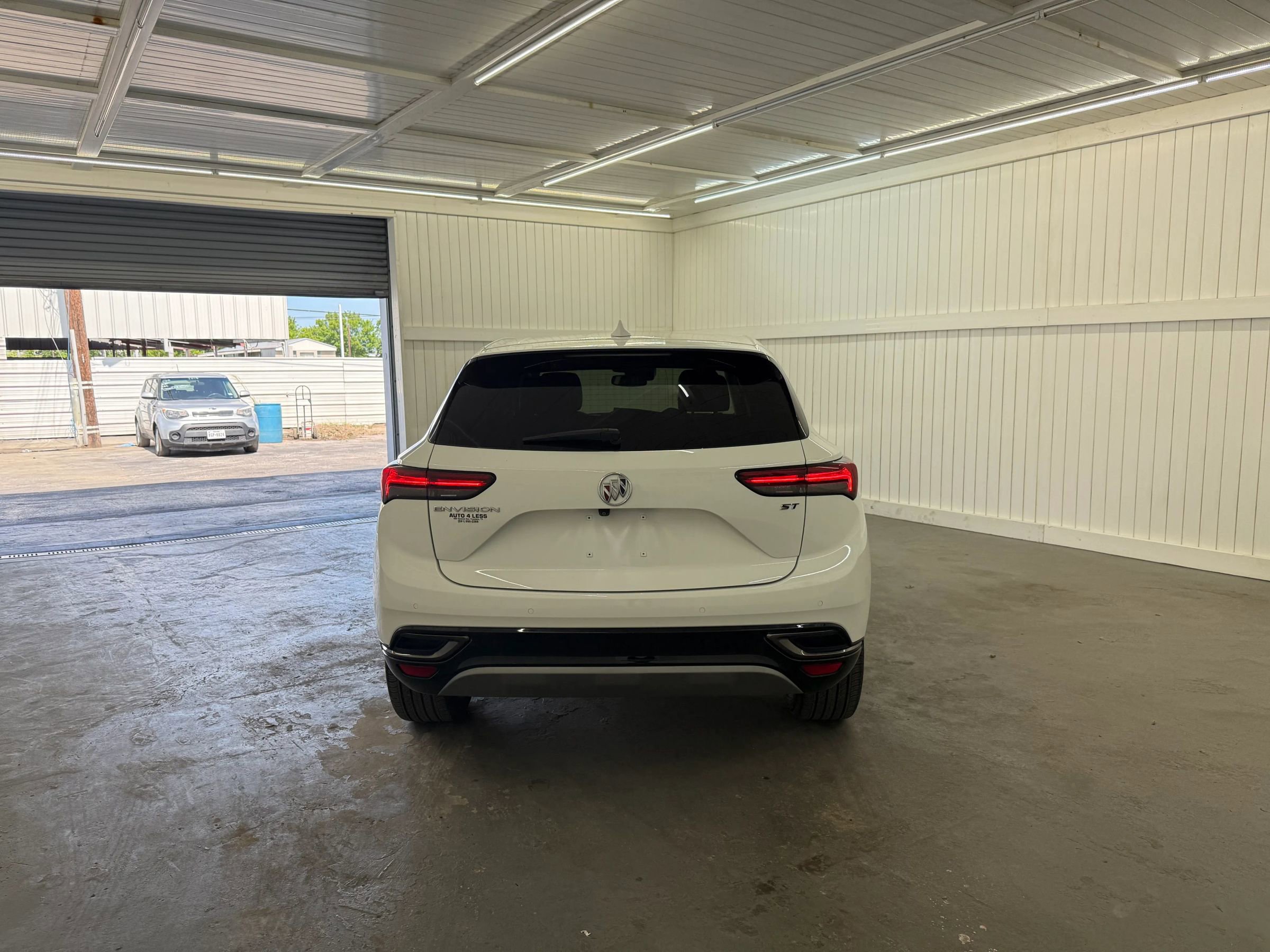 Used 2022 Buick Envision Essence w/ Sport Touring Package image 6