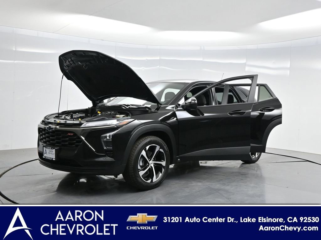 New 2026 Chevrolet Trax RS w/ Sunroof Package FWD image 45