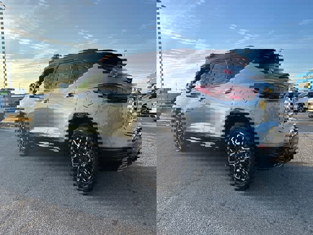 New 2025 Chevrolet Blazer RS w/ Driver Confidence II Package image 4