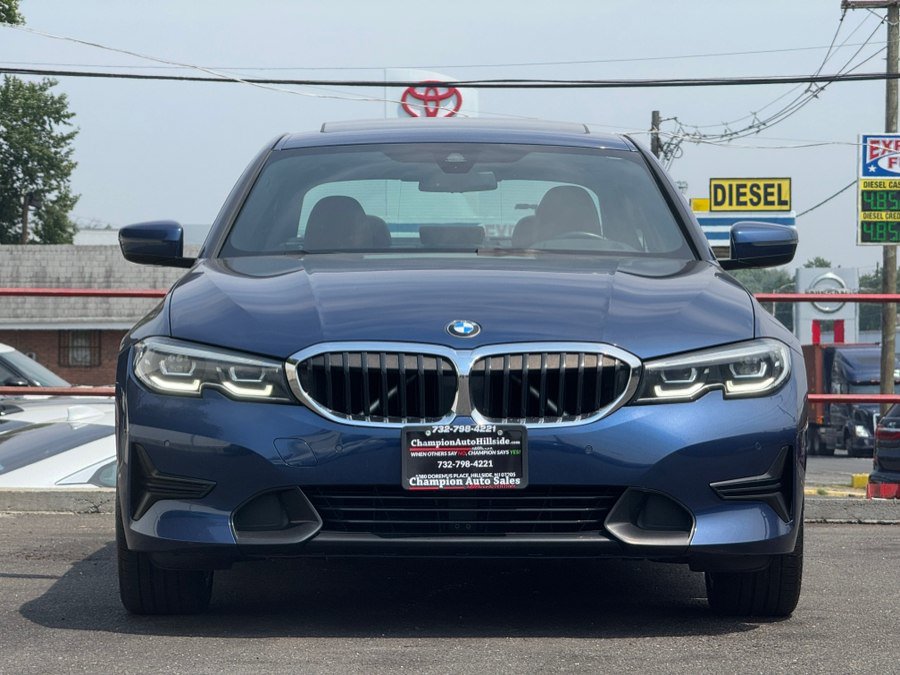 Used 2021 BMW 330i xDrive w/ Driver Assist w/ Premium Package AWD/4WD image 2