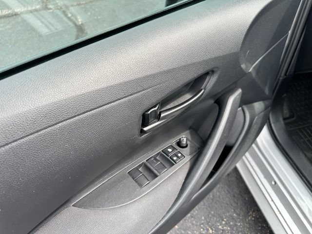 Used 2024 Toyota Corolla LE FWD image 15