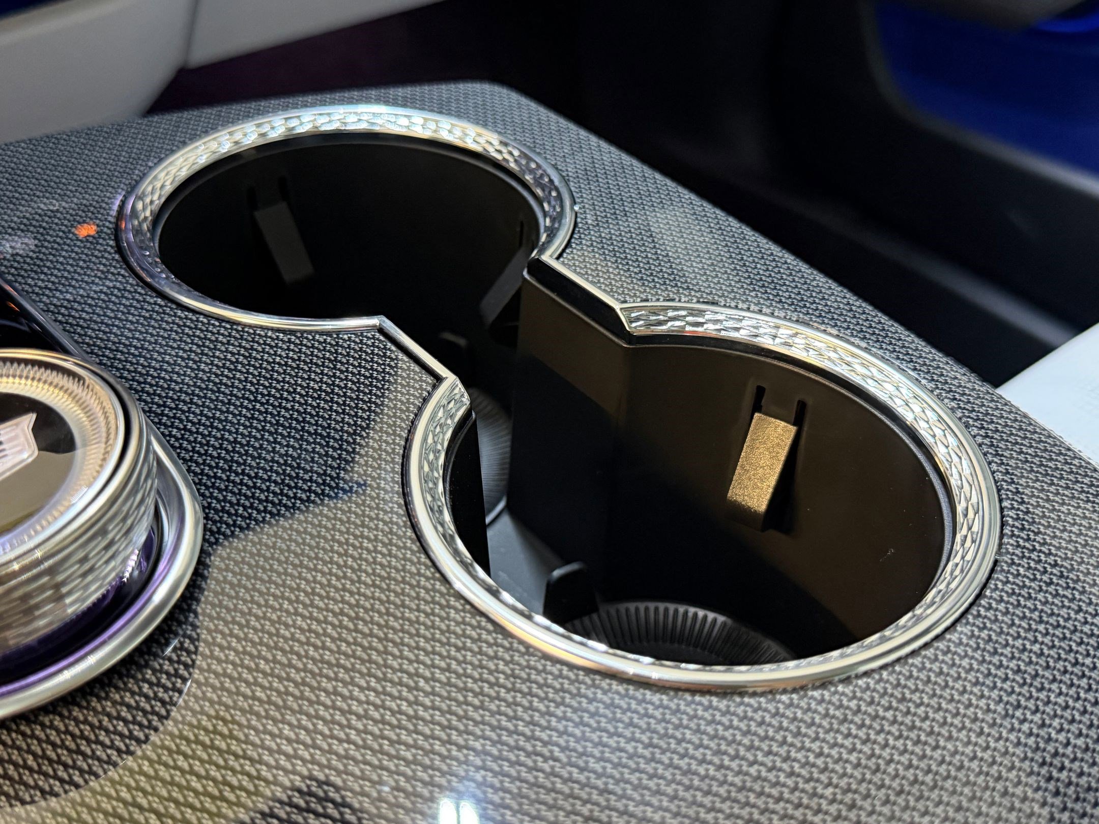 New 2025 Cadillac Optiq Sport 2 w/ LPO, Floor Liner Package image 35