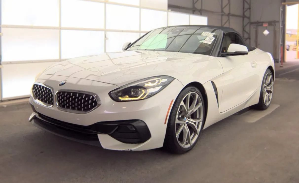 Used 2019 BMW Z4 sDrive30i w/ Premium Package RWD image 1