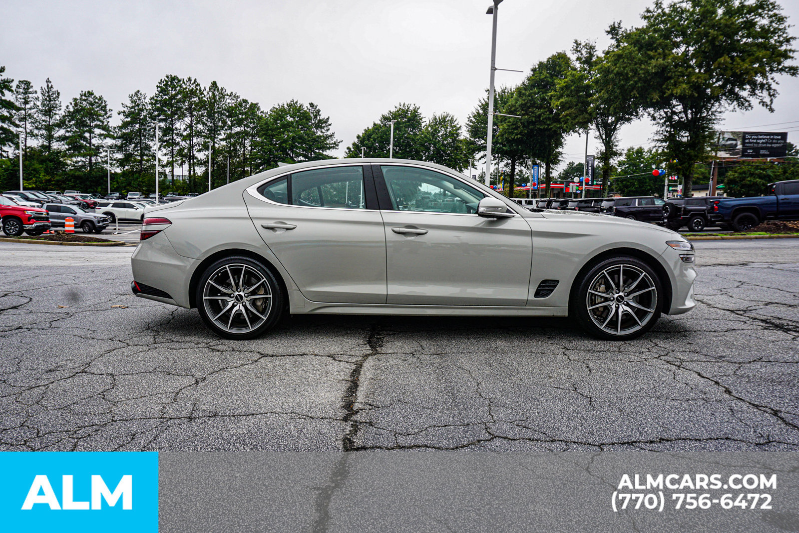 Used 2025 Genesis G70 2.5T RWD image 10