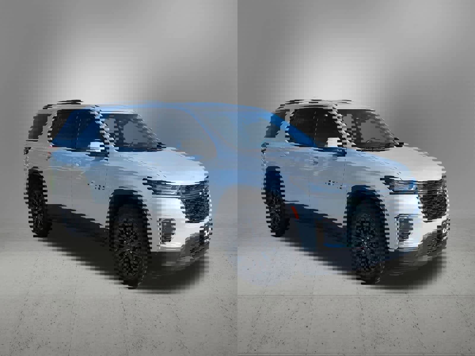 Used 2022 Chevrolet Traverse RS image 8