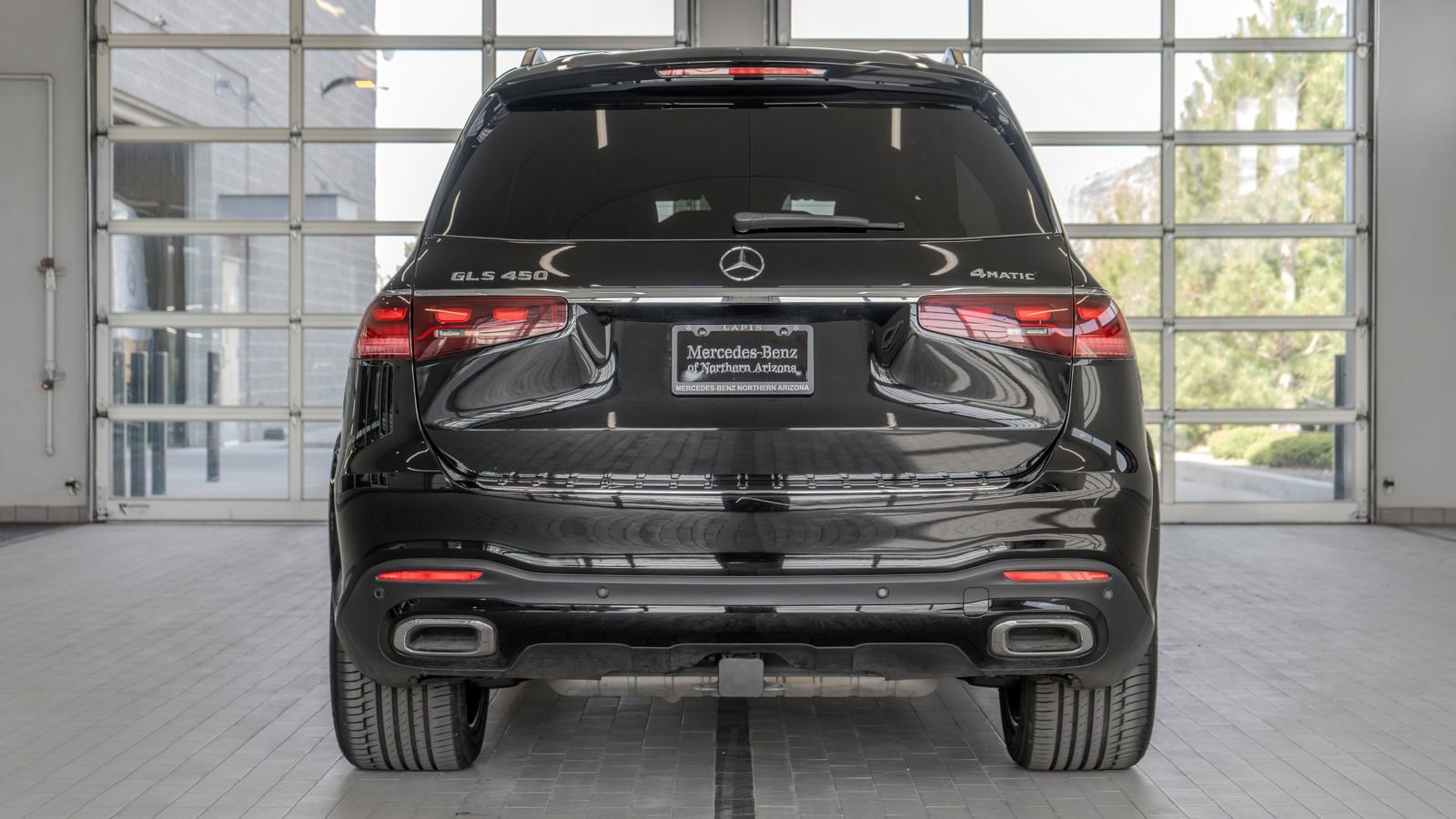 Used 2025 Mercedes-Benz GLS 450 4MATIC w/ AMG Line Exterior image 14