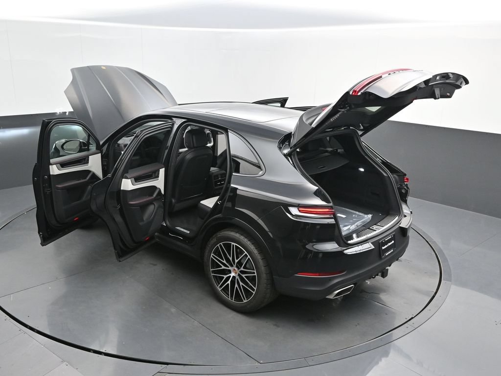 Certified 2026 Porsche Cayenne AWD/4WD image 46