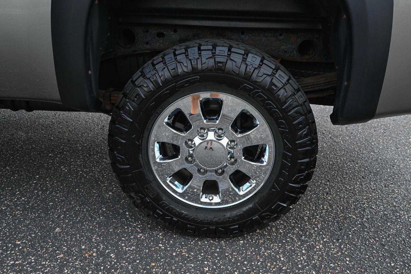 Used 2013 GMC Sierra 2500 SLT w/ SLT Convenience Package AWD/4WD image 13