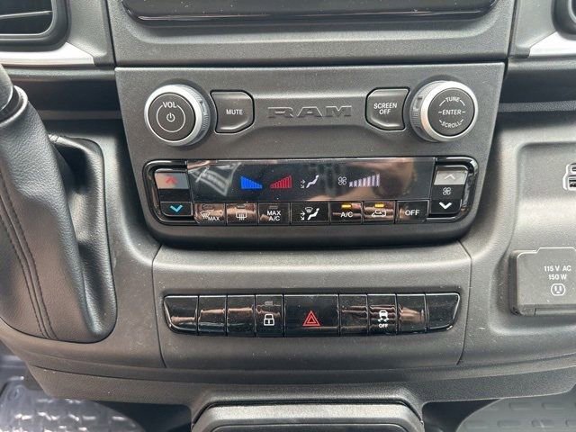 New 2024 RAM ProMaster 2500 w/ Quick Order Package 22G SLT image 18