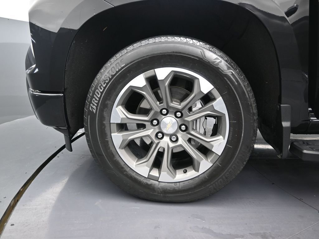 Used 2023 Chevrolet Silverado 1500 High Country image 13