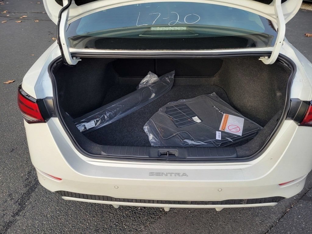 Certified 2025 Nissan Sentra SV w/ Trunk Package FWD image 22