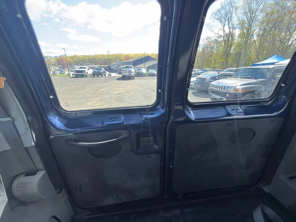 Used 2007 Ford E-350 and Econoline 350 Extended Wagon Super Duty RWD image 30
