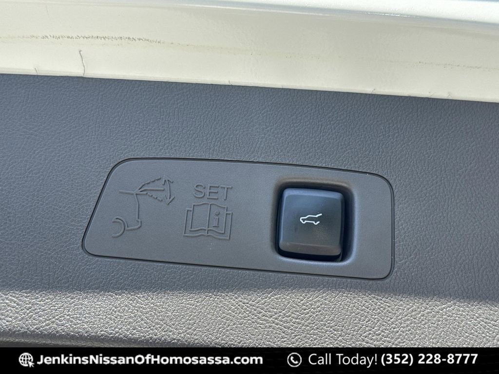 Used 2020 Lincoln Corsair FWD w/ Premium Package image 22