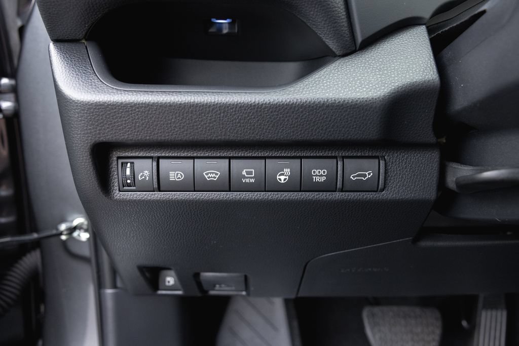 Certified 2025 Toyota RAV4 XSE AWD/4WD image 15