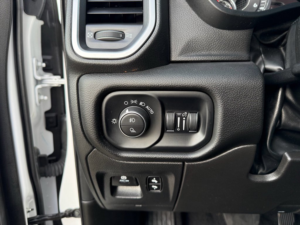 Used 2025 RAM 1500 Lone Star image 17