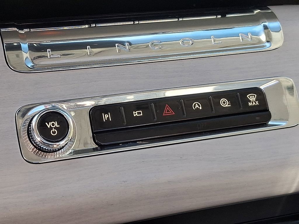 Used 2025 Lincoln Aviator Reserve w/ Illumination Package image 16