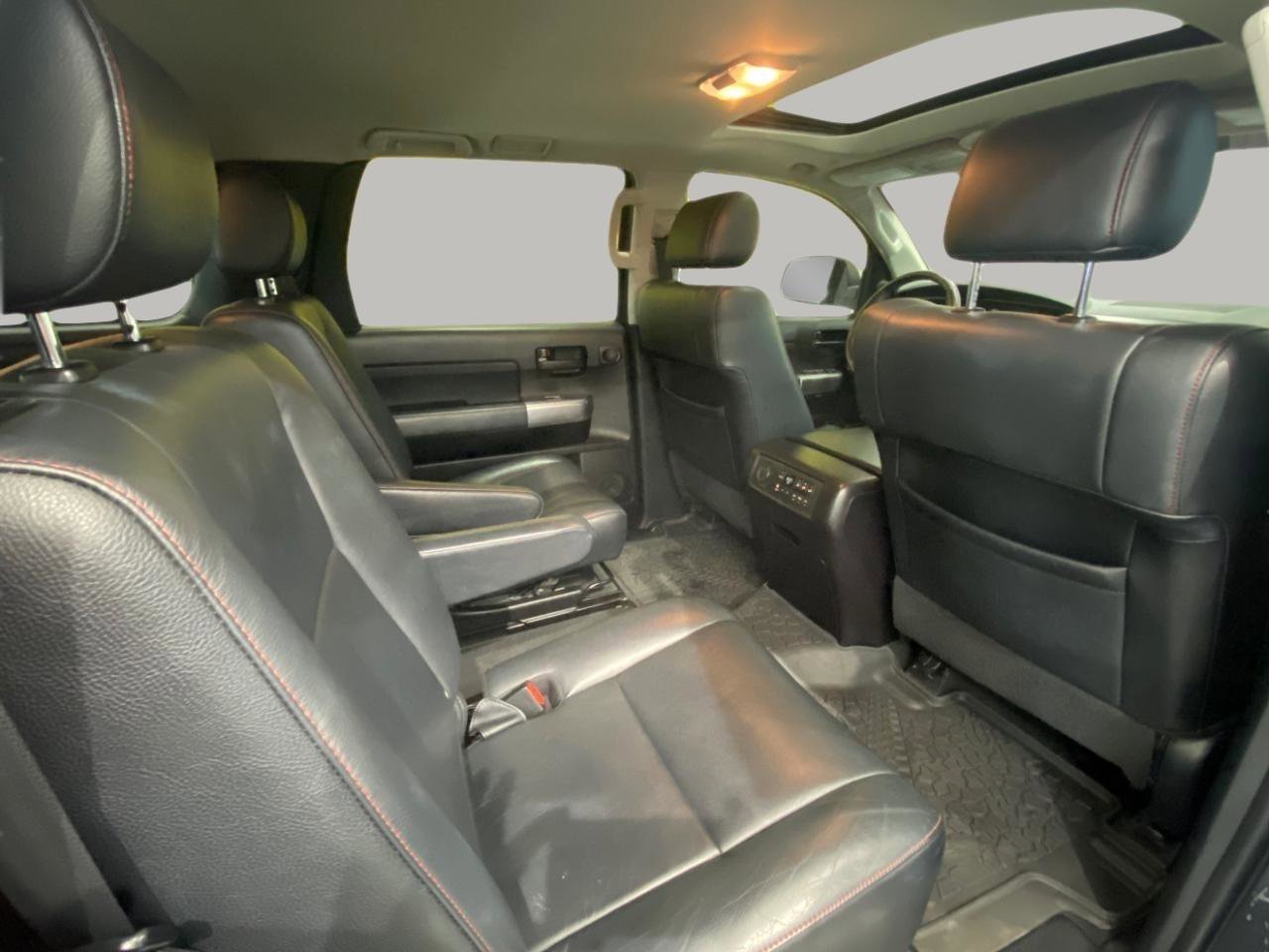 Used 2022 Toyota Sequoia TRD Pro AWD/4WD image 15
