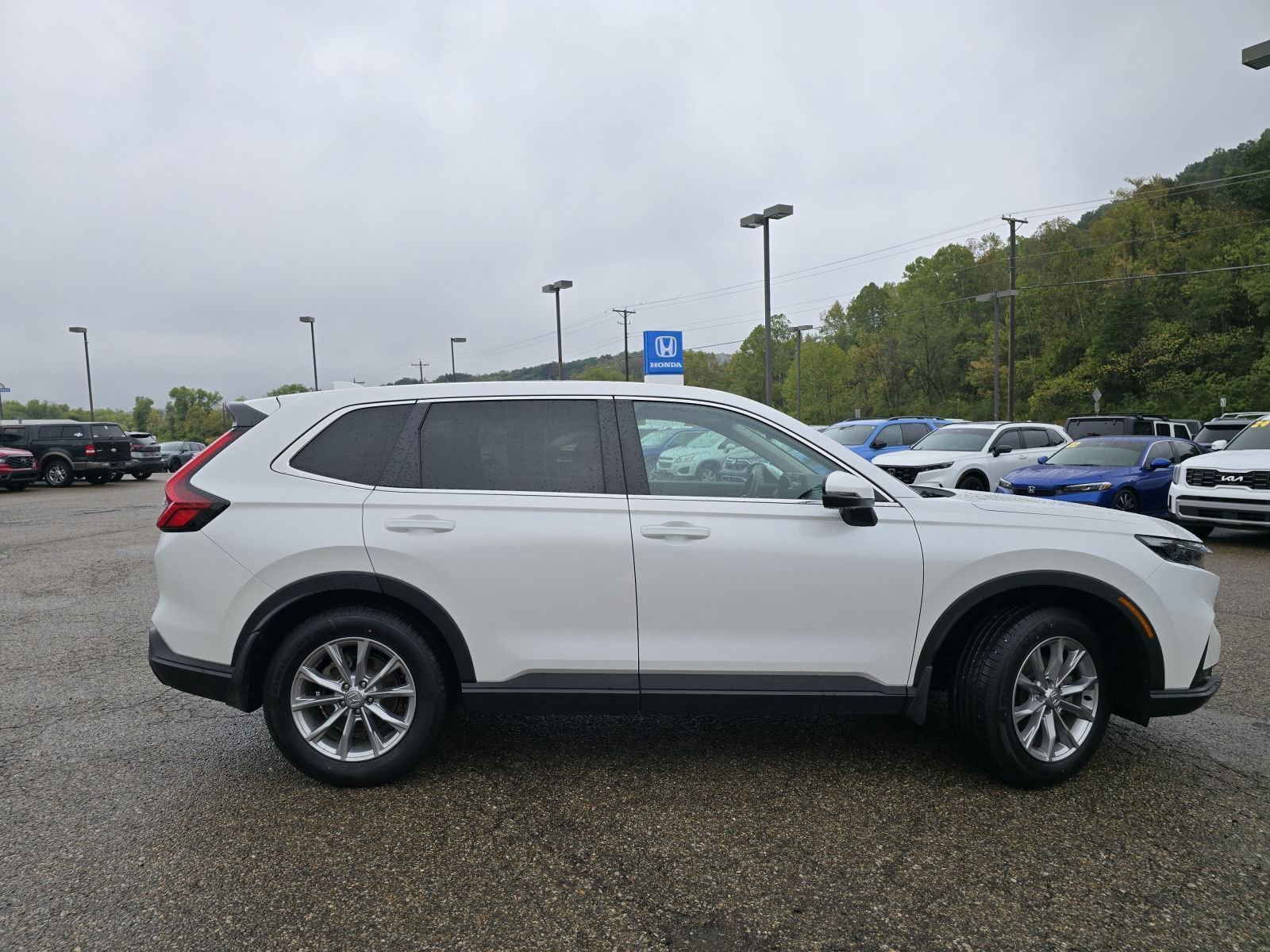 Used 2024 Honda CR-V EX-L image 16
