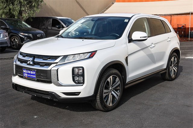 Used 2021 Mitsubishi Outlander Sport SE image 3