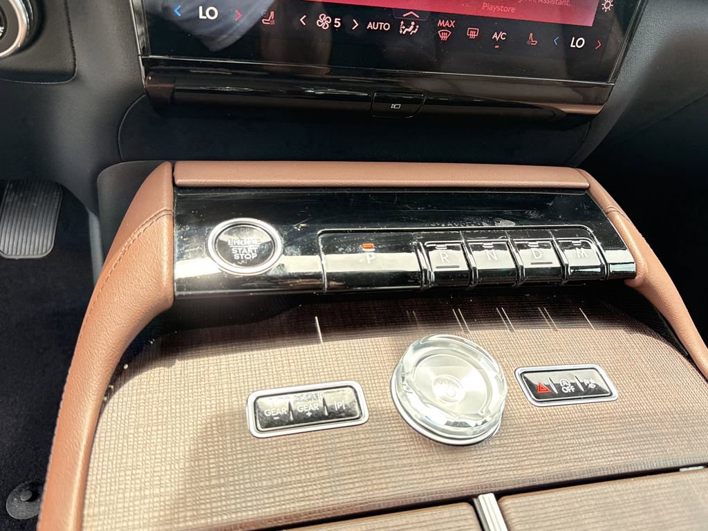 Used 2025 Lincoln Navigator L Reserve AWD/4WD image 30