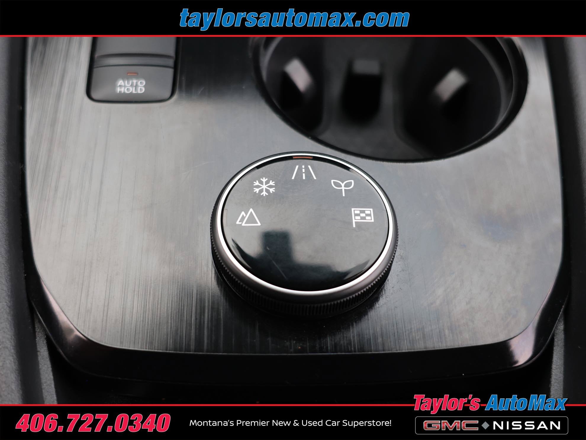 Used 2025 Nissan Rogue SV AWD/4WD image 19