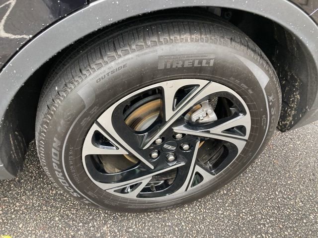 Used 2025 Lincoln Nautilus Premier w/ Equipment Group 102A image 12