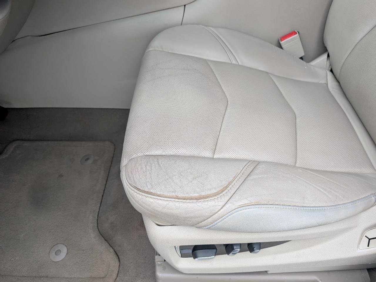 Used 2016 Cadillac Escalade Premium RWD image 8