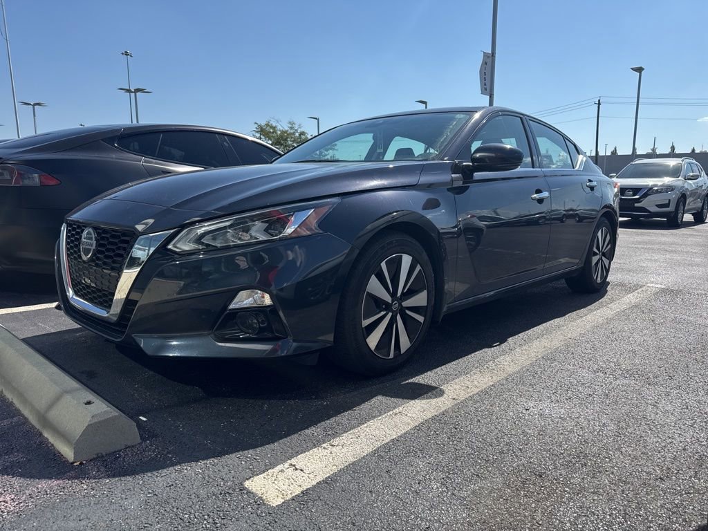 Used 2021 Nissan Altima 2.5 SL