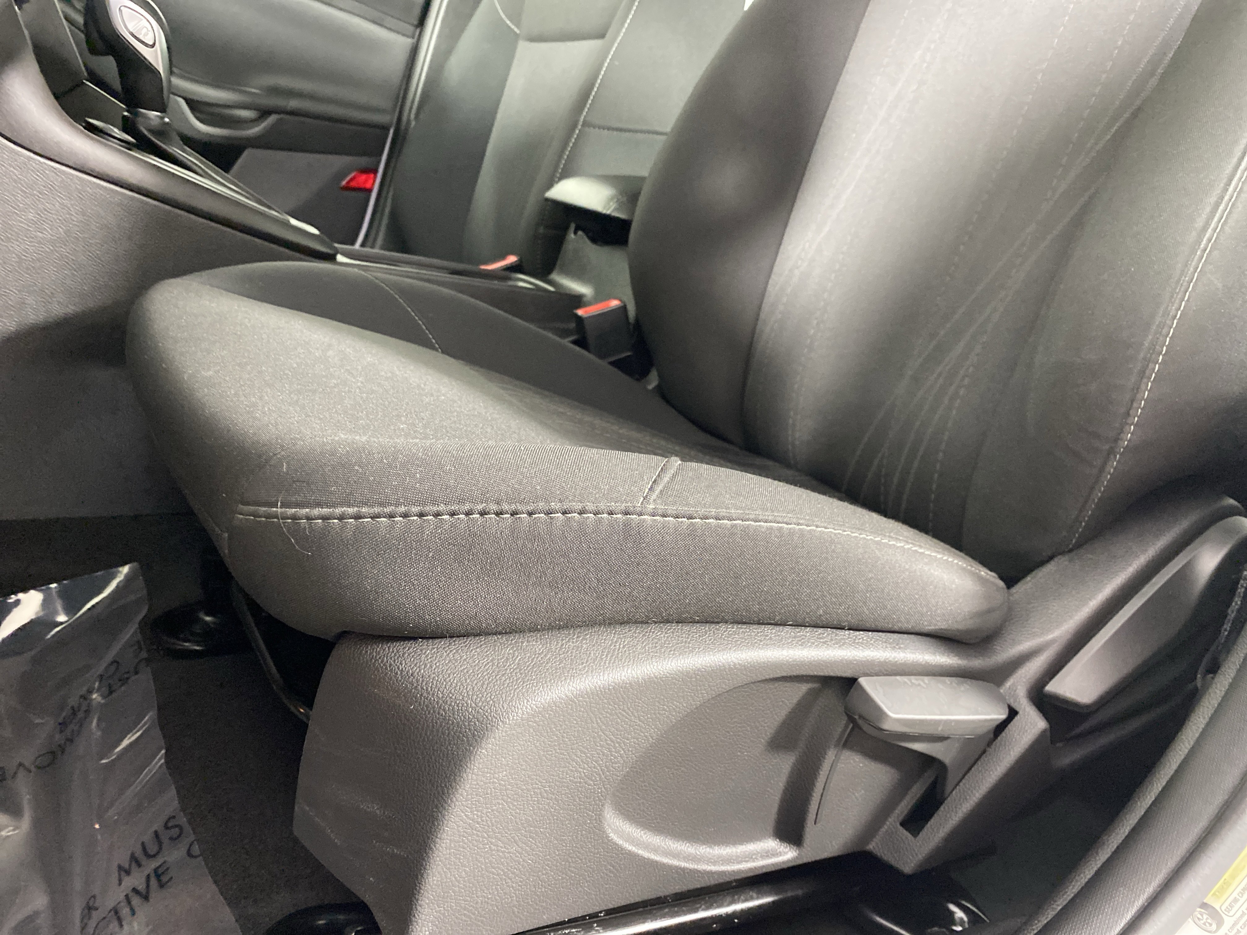 Used 2018 Ford Focus SE image 17