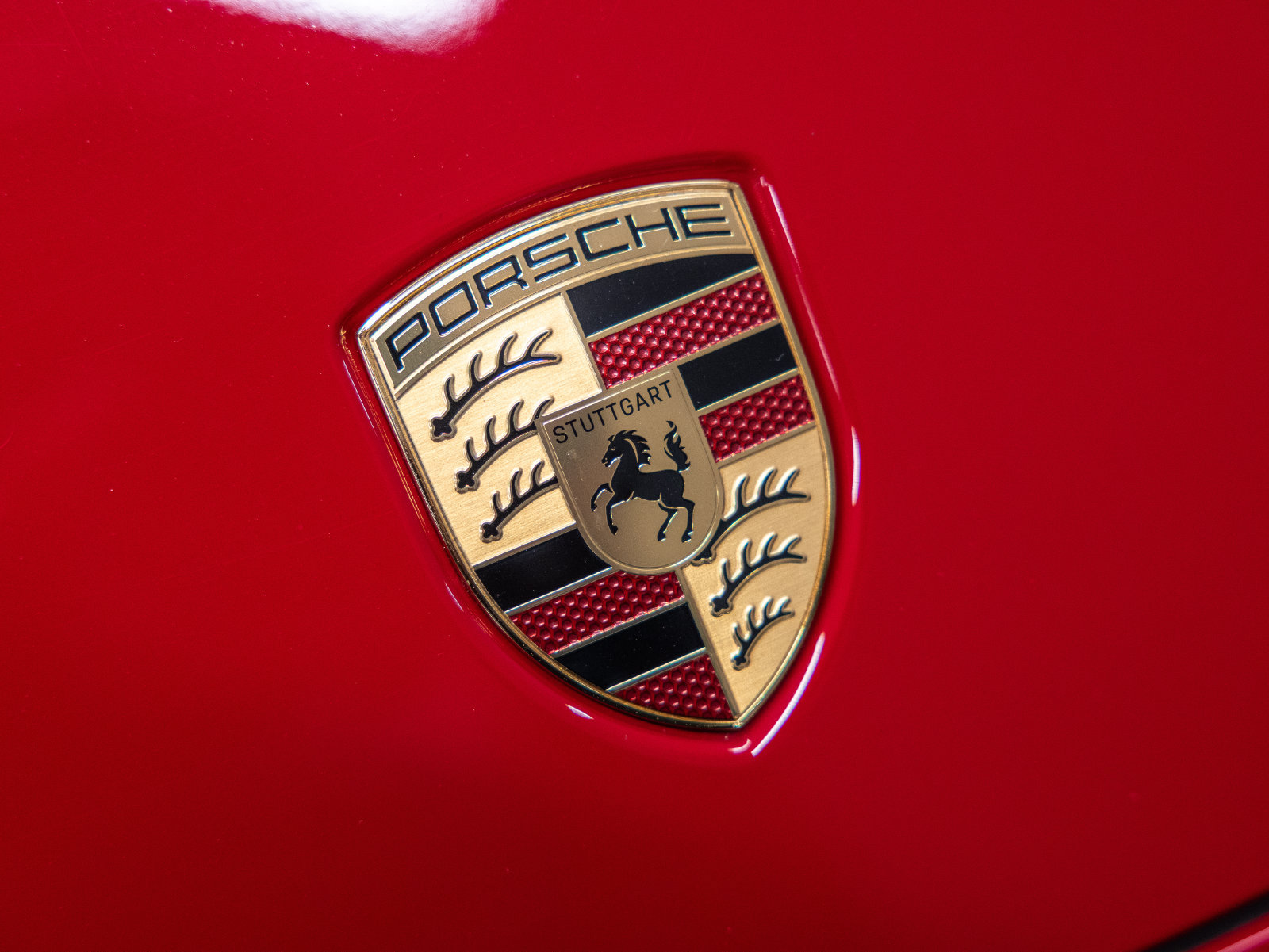 Certified 2025 Porsche Cayenne E-Hybrid Coupe AWD/4WD image 16