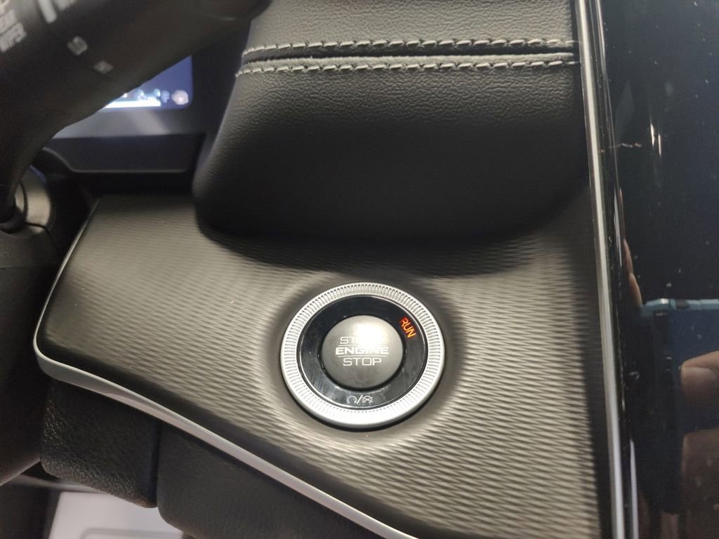 New 2025 Jeep Grand Cherokee Altitude image 23