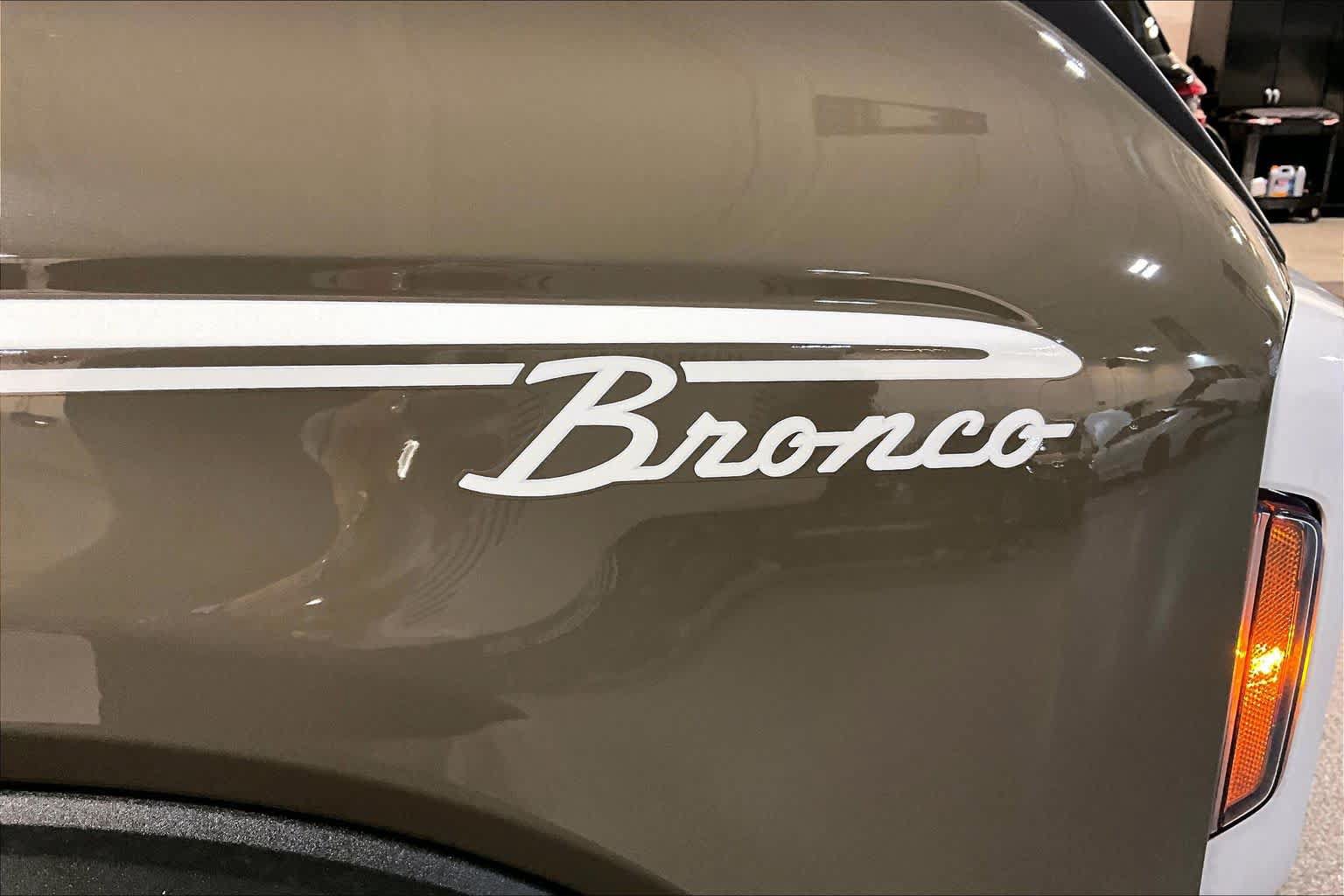 Used 2026 Ford Bronco Heritage Edition AWD/4WD image 33