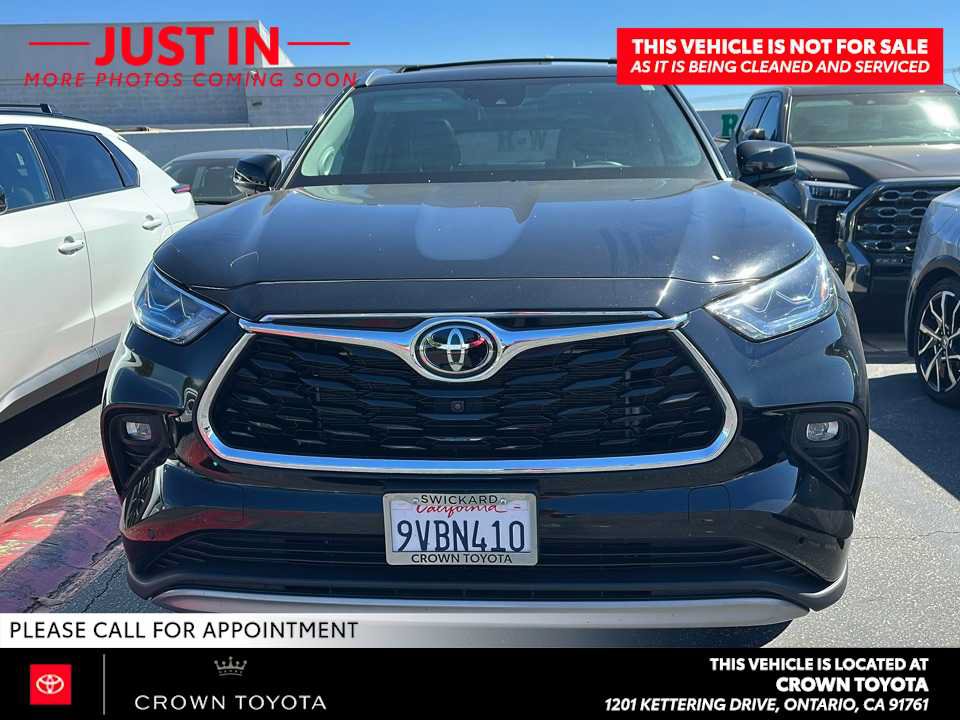 Certified 2026 Toyota Highlander Platinum AWD/4WD image 2