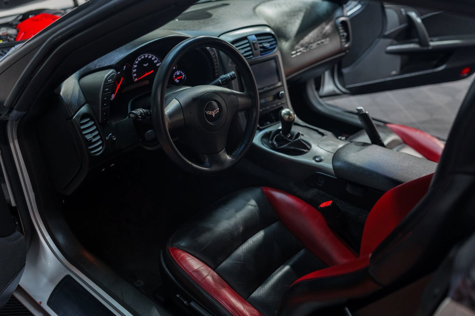 Used 2006 Chevrolet Corvette Z06 RWD image 36