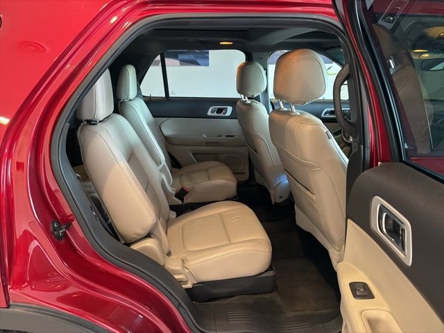 Used 2015 Ford Explorer Limited w/ Equipment Group 301A AWD/4WD image 15