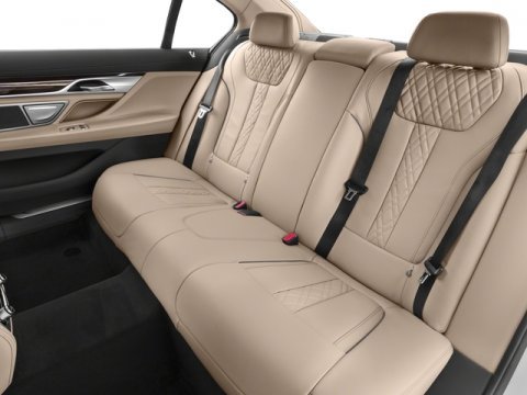 Used 2018 BMW 740i image 14