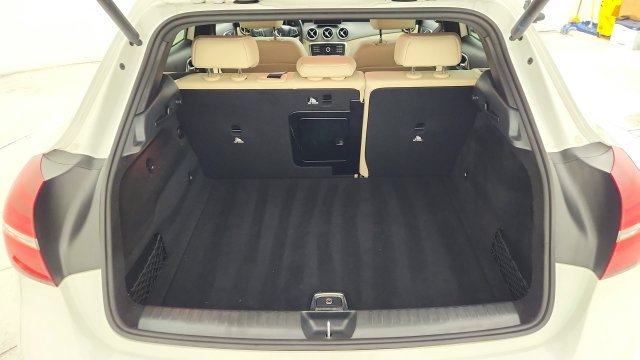 Used 2020 Mercedes-Benz GLA 250 image 32