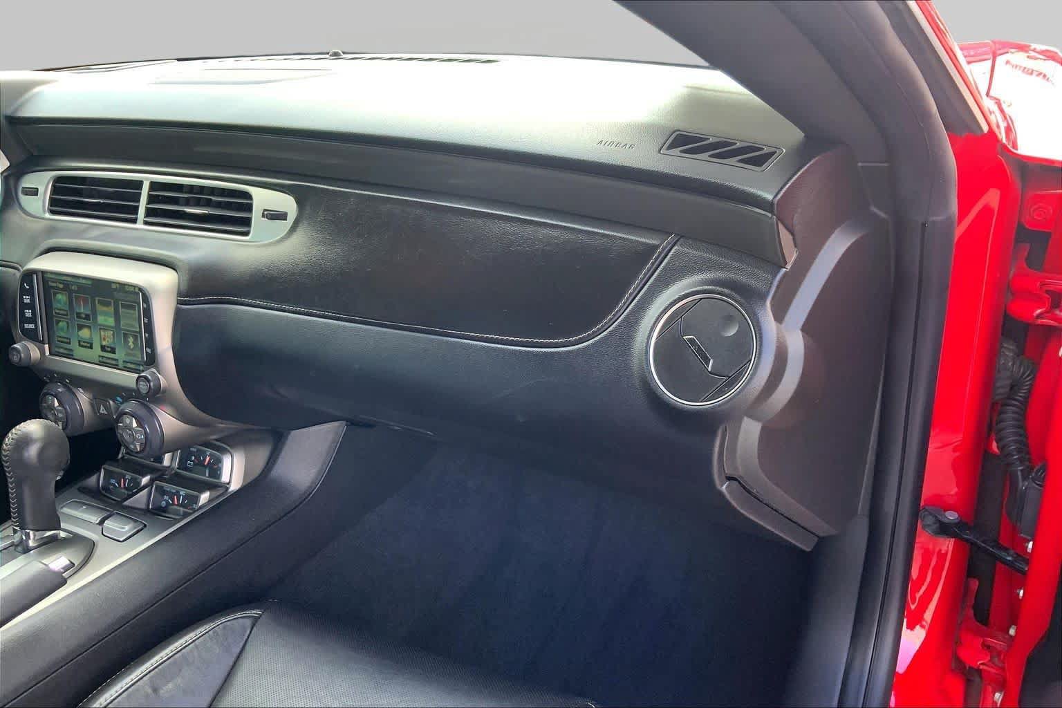 Used 2015 Chevrolet Camaro SS w/ RS Package RWD image 17