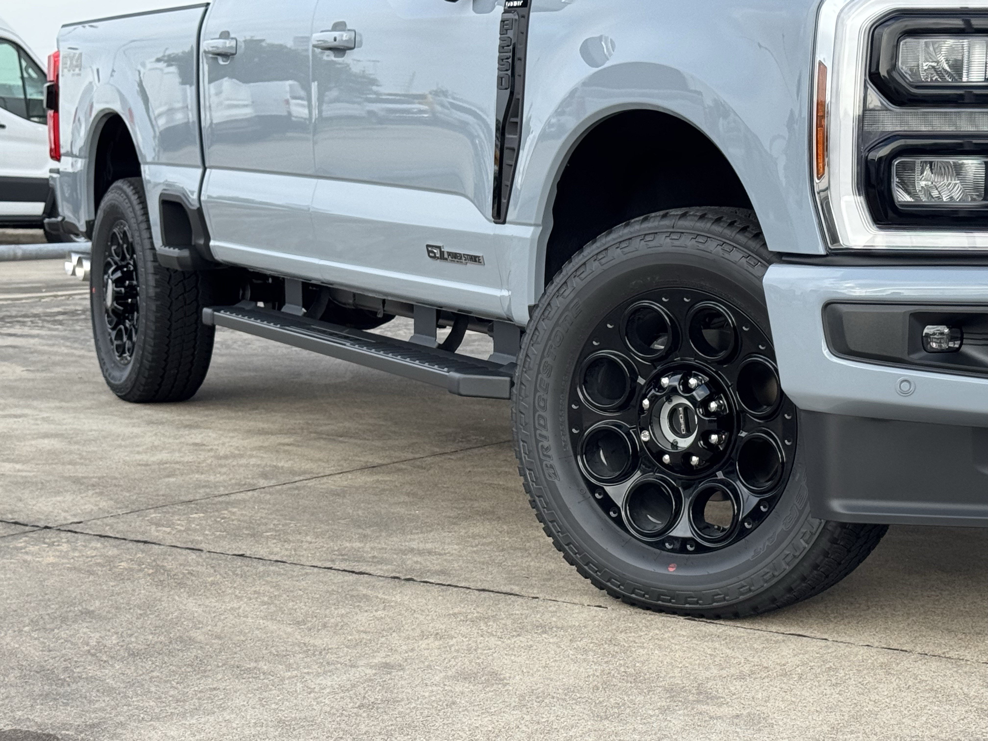New 2026 Ford F250 Lariat w/ Black Appearance Package AWD/4WD image 12