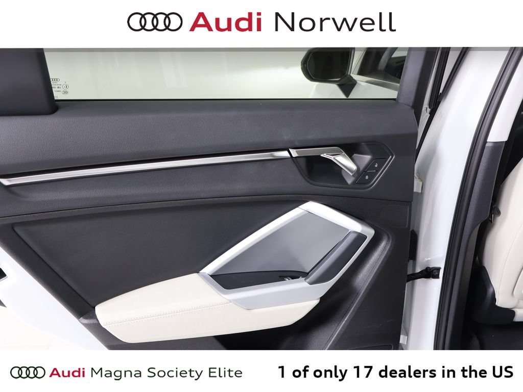 Used 2023 Audi Q3 2.0T Premium w/ Convenience Package AWD/4WD image 21