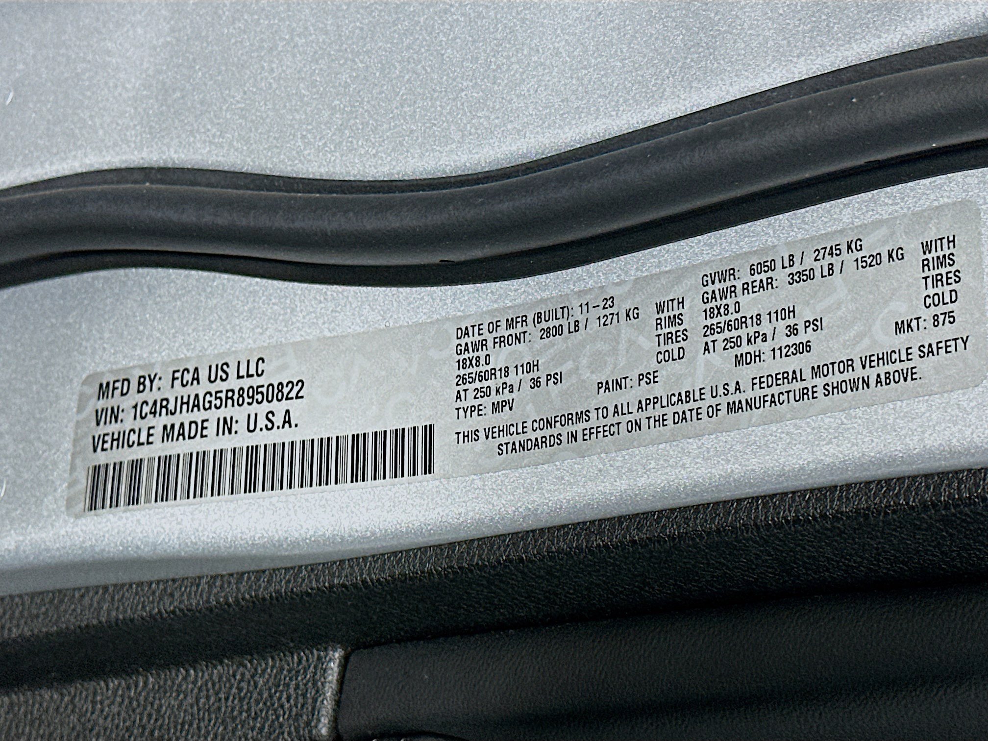 Used 2024 Jeep Grand Cherokee Altitude AWD/4WD image 12