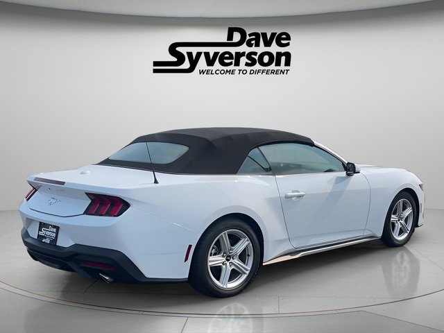 Certified 2026 Ford Mustang Premium RWD image 5