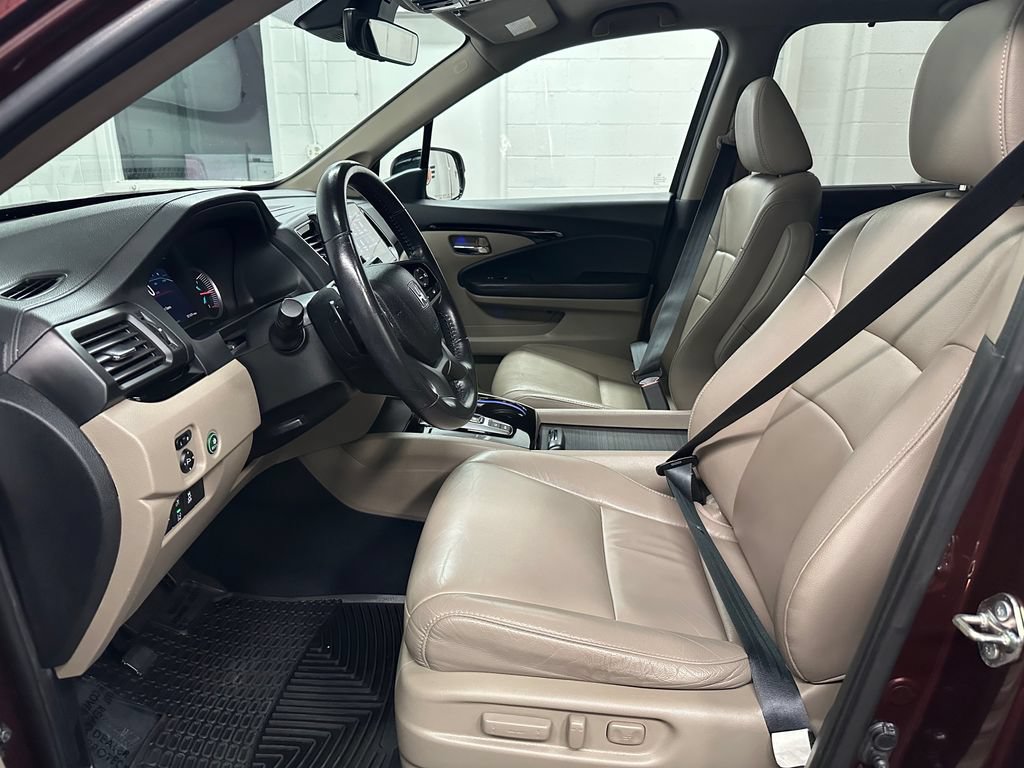 Used 2020 Honda Pilot Touring image 19