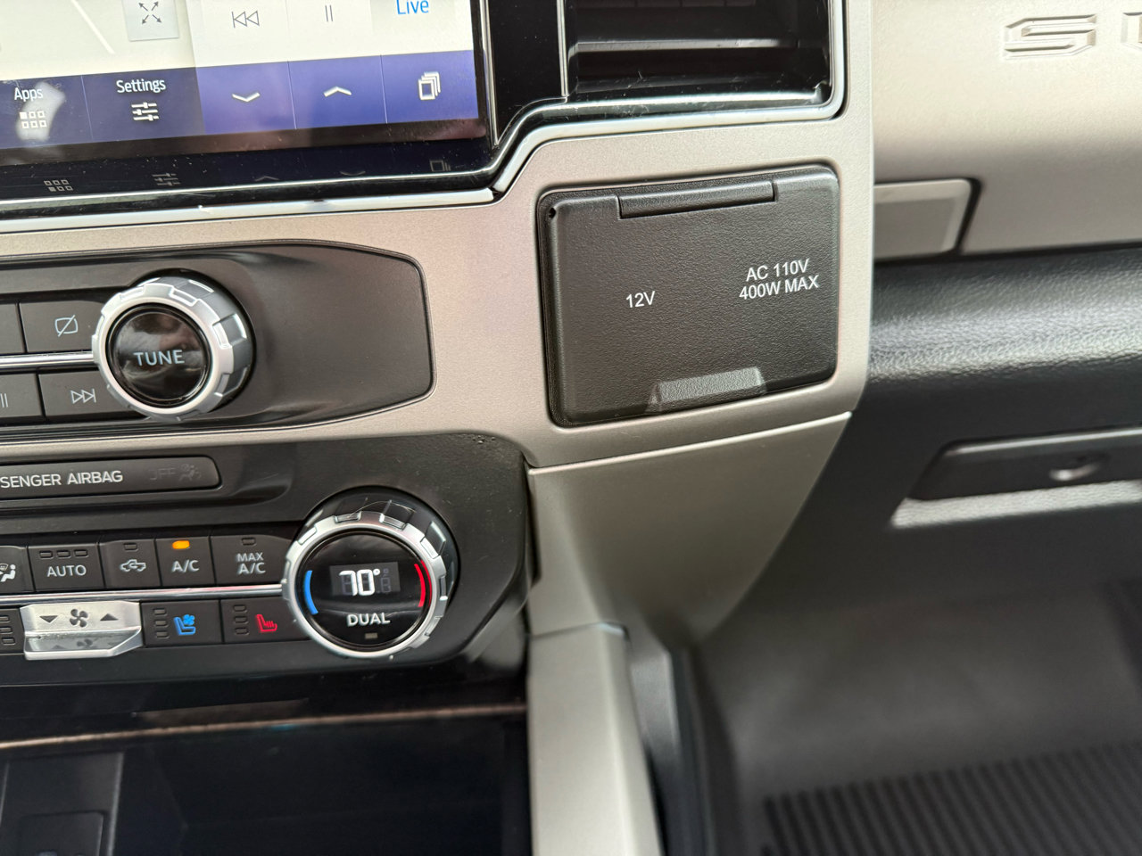 Used 2022 Ford F250 Lariat w/ Lariat Value Package image 34