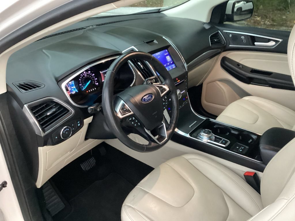Used 2019 Ford Edge Titanium w/ Equipment Group 301A FWD image 32