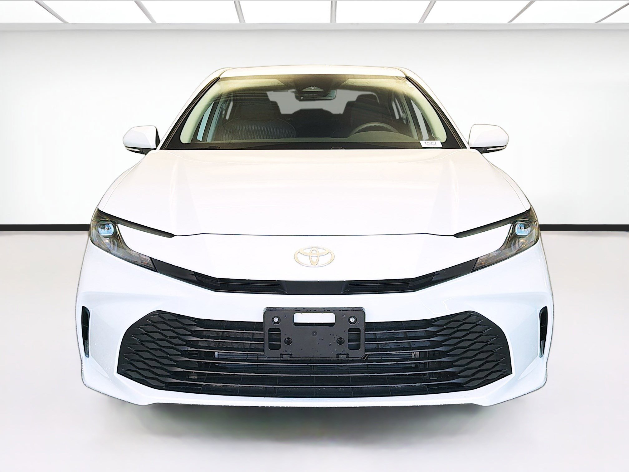 Used 2026 Toyota Camry LE w/ Convenience Package image 2