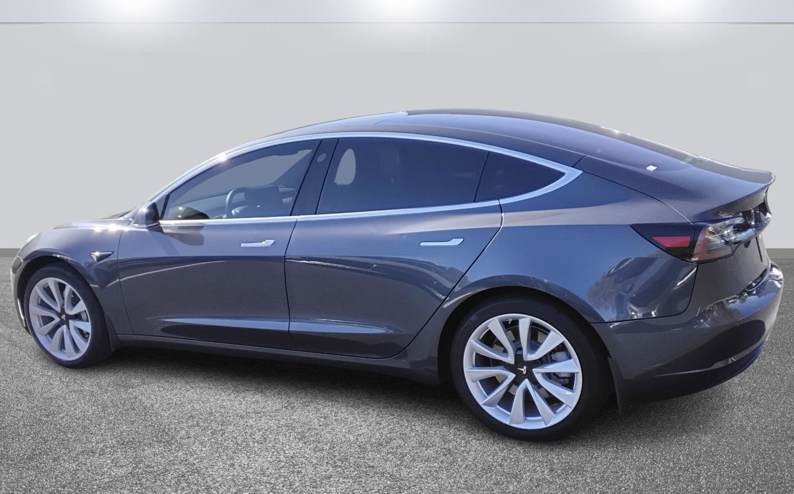 Used 2018 Tesla Model 3 Long Range image 6