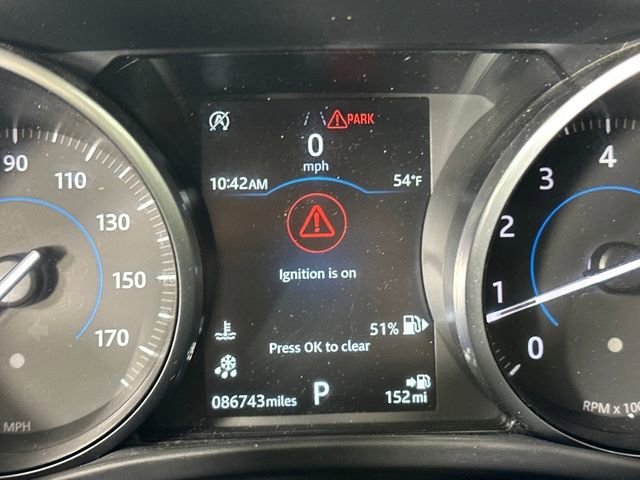 Used 2018 Jaguar F-PACE Prestige image 18